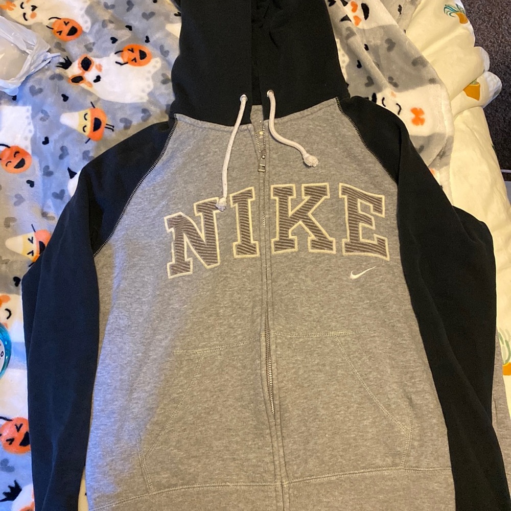 Super cute Nike zip up